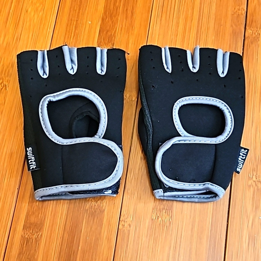Swiftfit Fingless Fitness Gloves